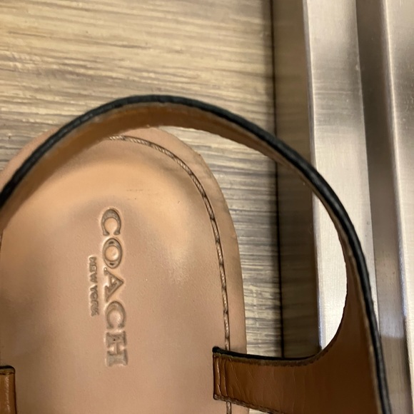 Used but in great condition coach leather black thong sandal. - Picture 5 of 6